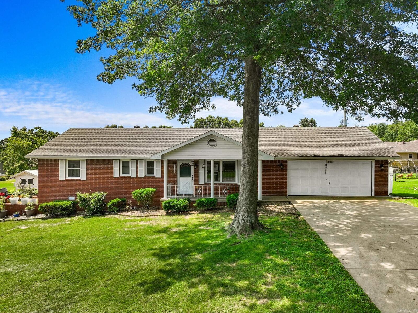 Property Photo: 603 Newton Ave AR 72653