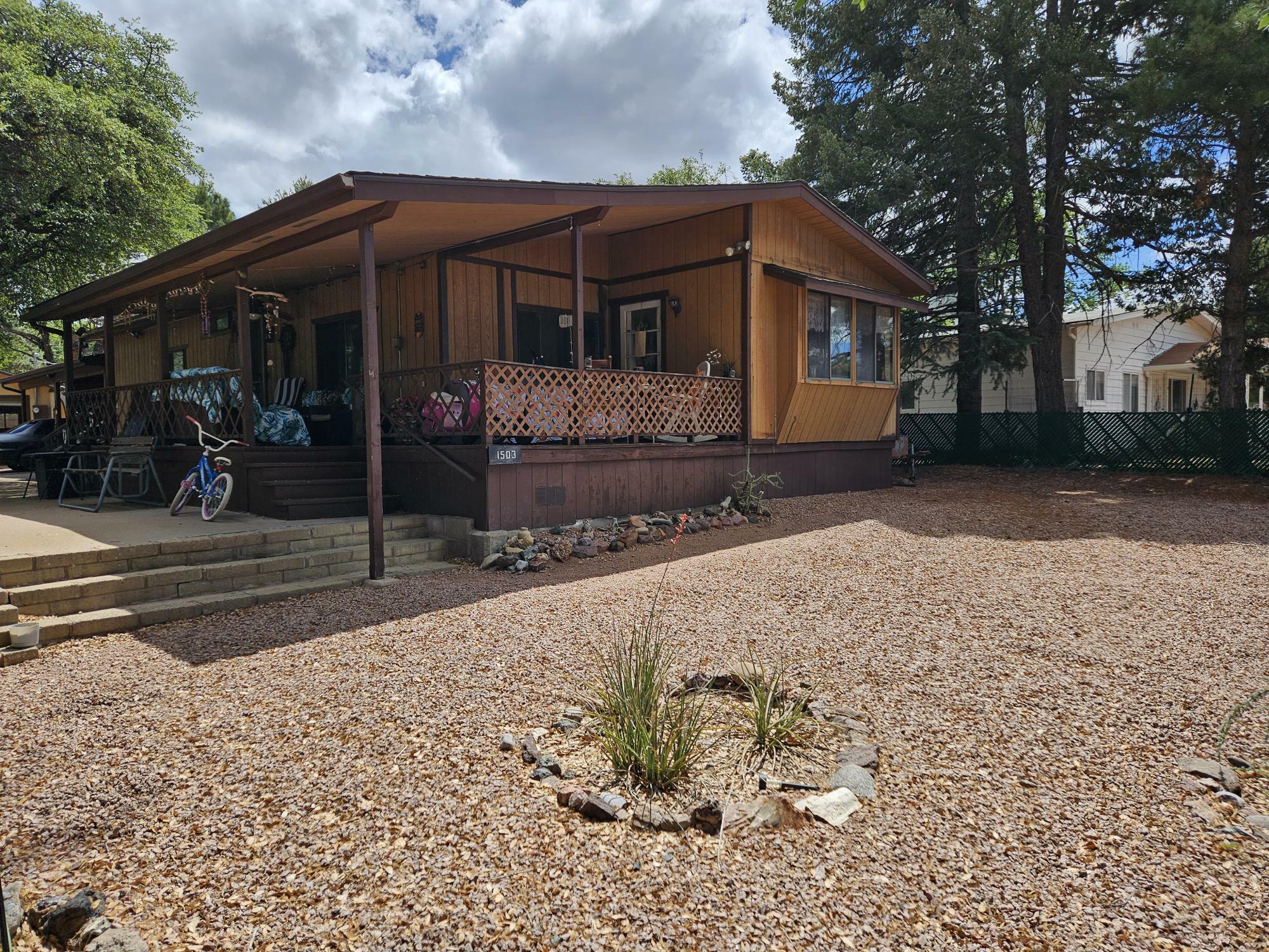 Property Photo: 1503 N Convair Drive AZ 85541
