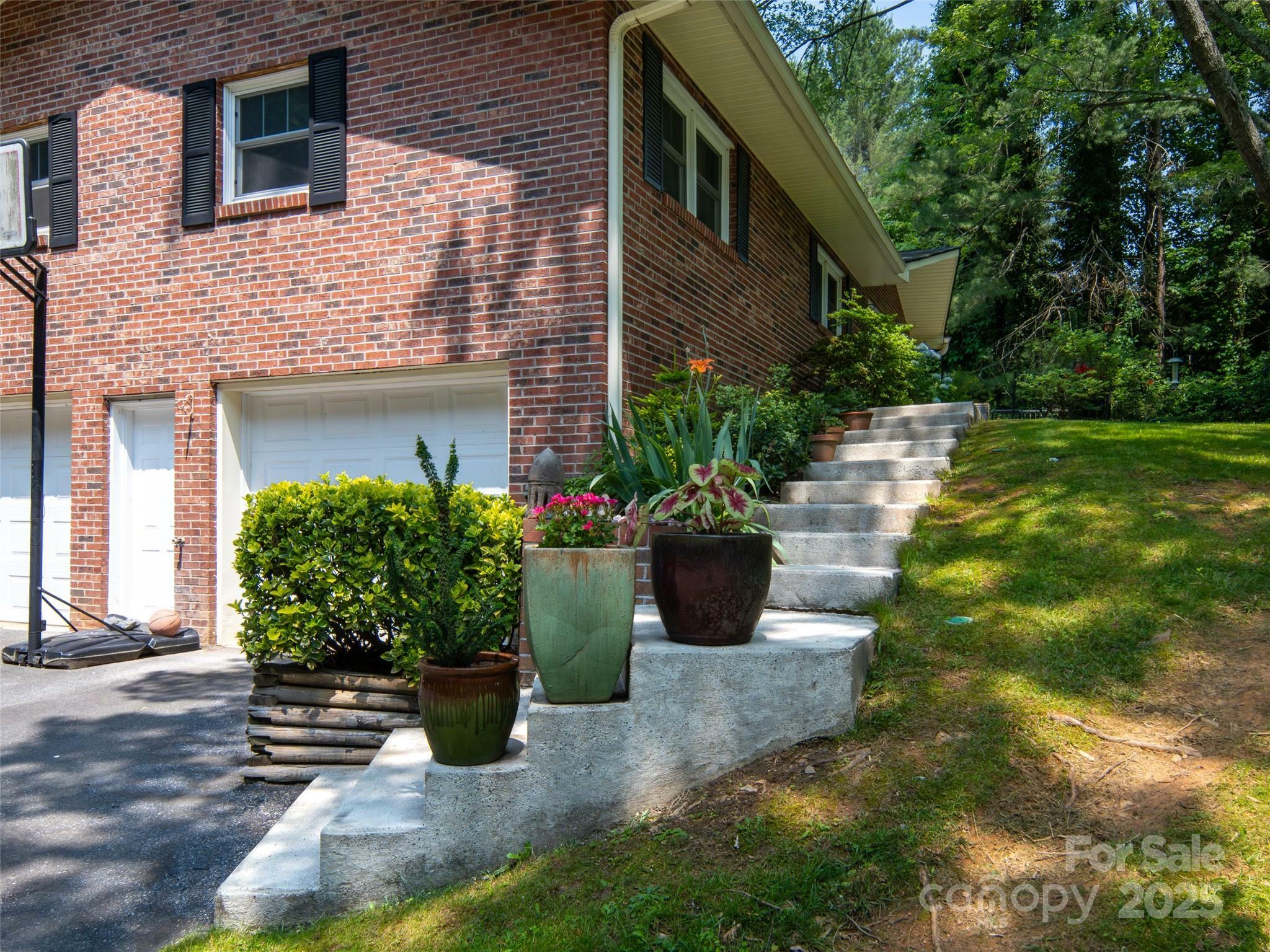 Property Photo: 26 Melton Road NC 28715