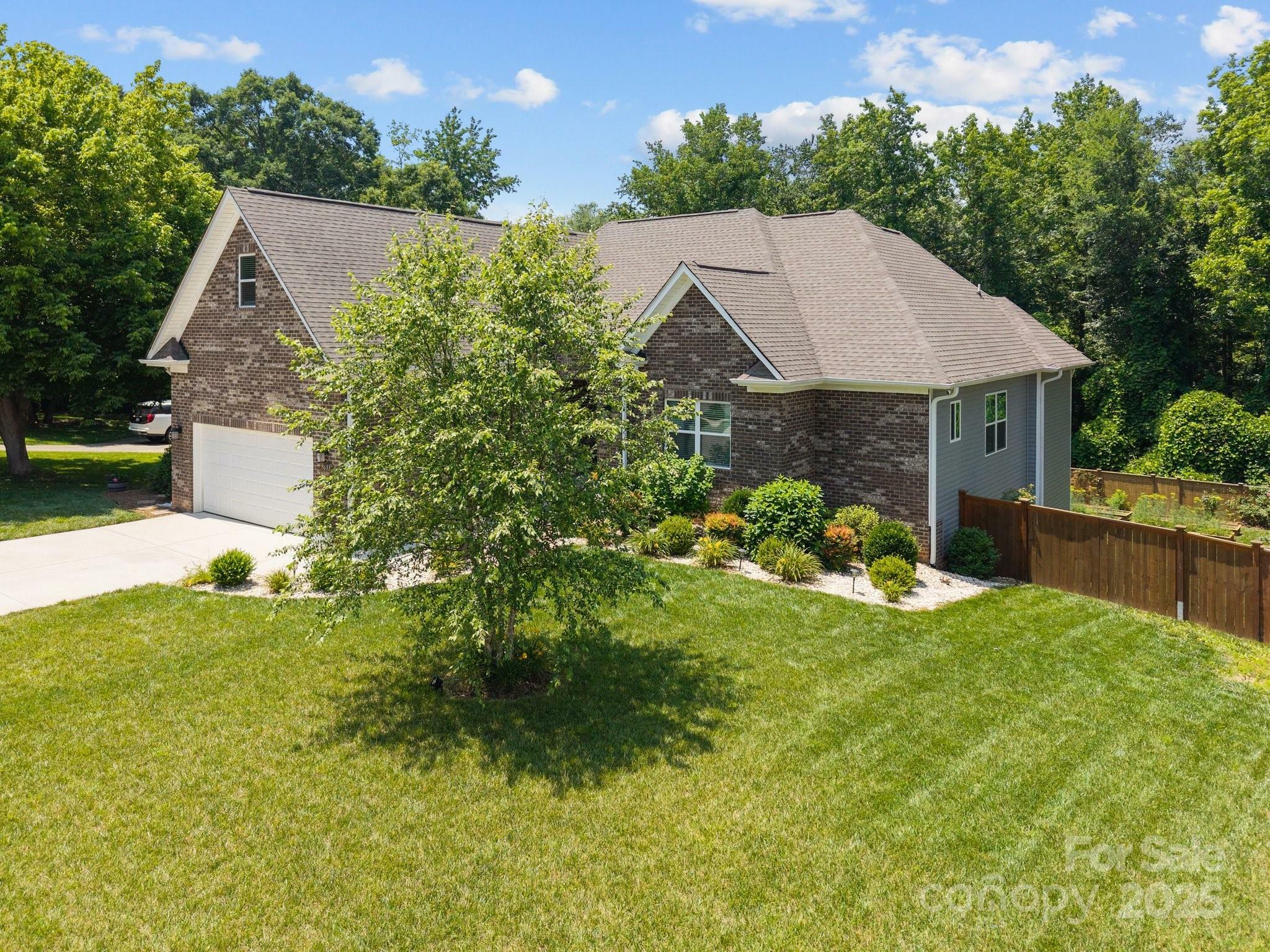 Property Photo: 3633 Longpond Lane NC 28110