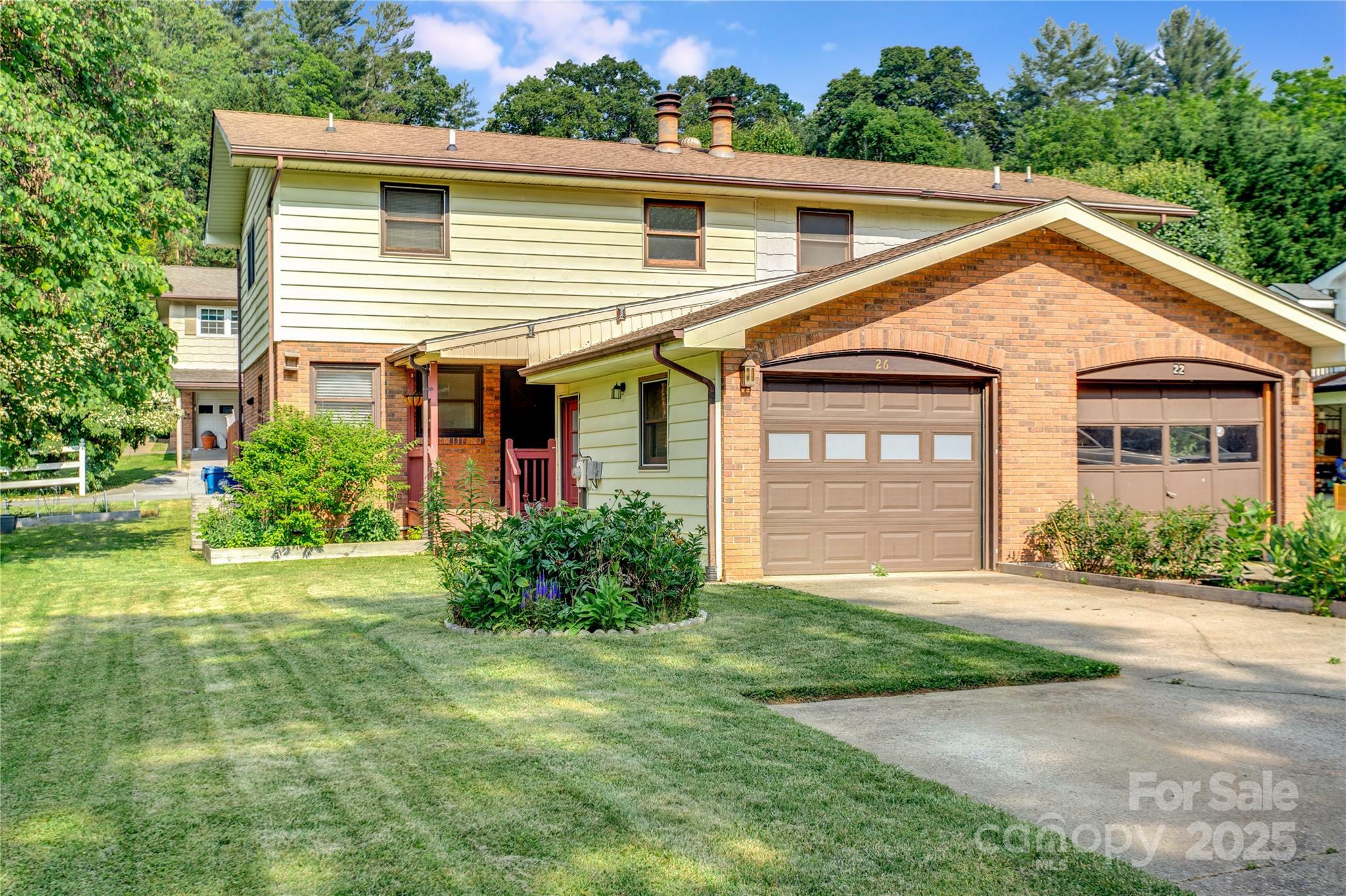 Property Photo:  26 Pebblebrook Street  NC 28721 