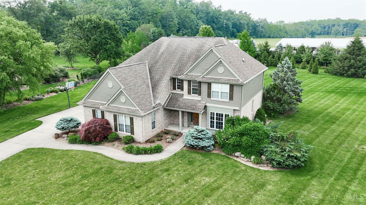 Property Photo: 415 Grandin Ridge Drive OH 45039