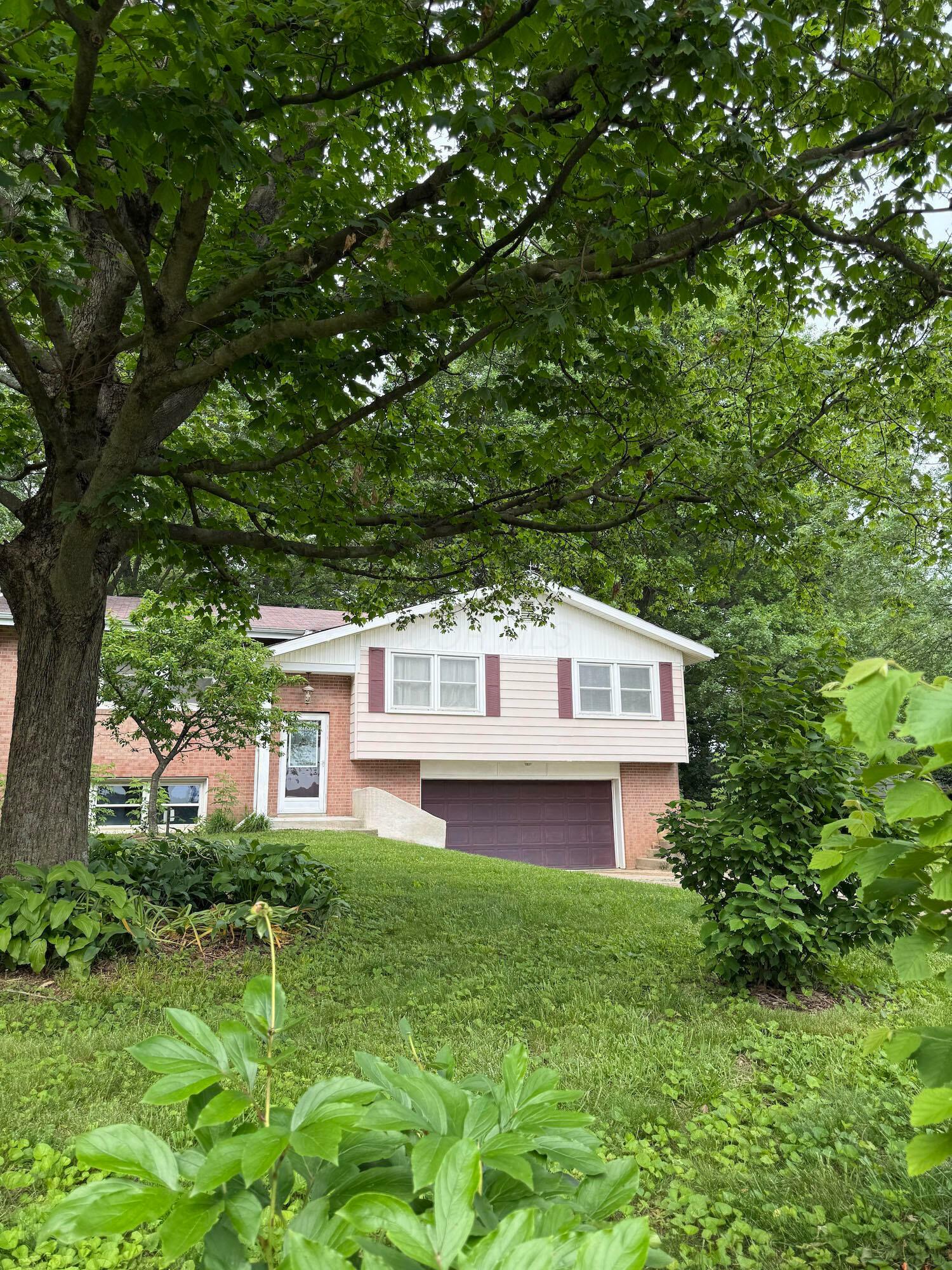 Property Photo: 308 Lockville Road OH 43147
