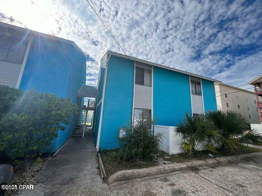 Property Photo: 4113 Holiday Drive Drive 101,102,201,202 FL 32408