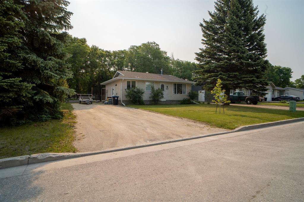 Property Photo: 234 Lilac Bay MB R5G 2C9