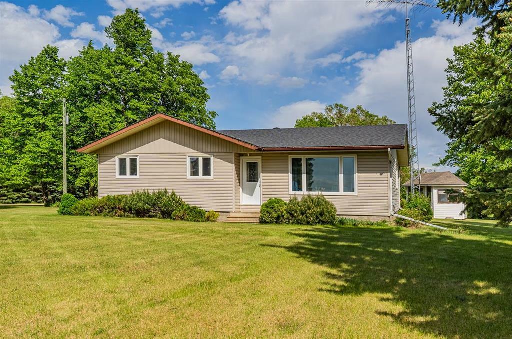 Property Photo: 72069 33 Road West MB R1N 0R9