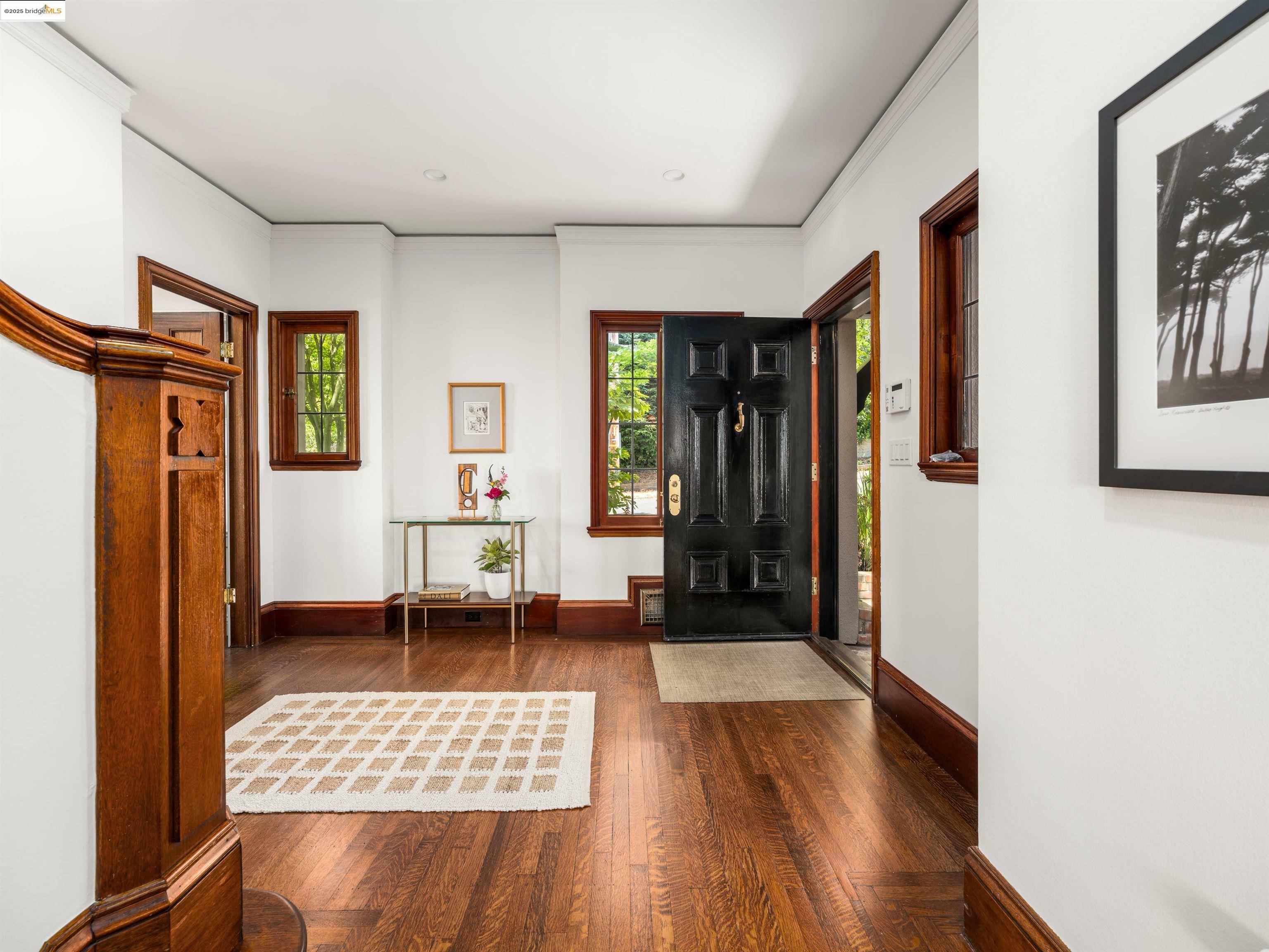 Property Photo: 190 Stonewall Road CA 94705