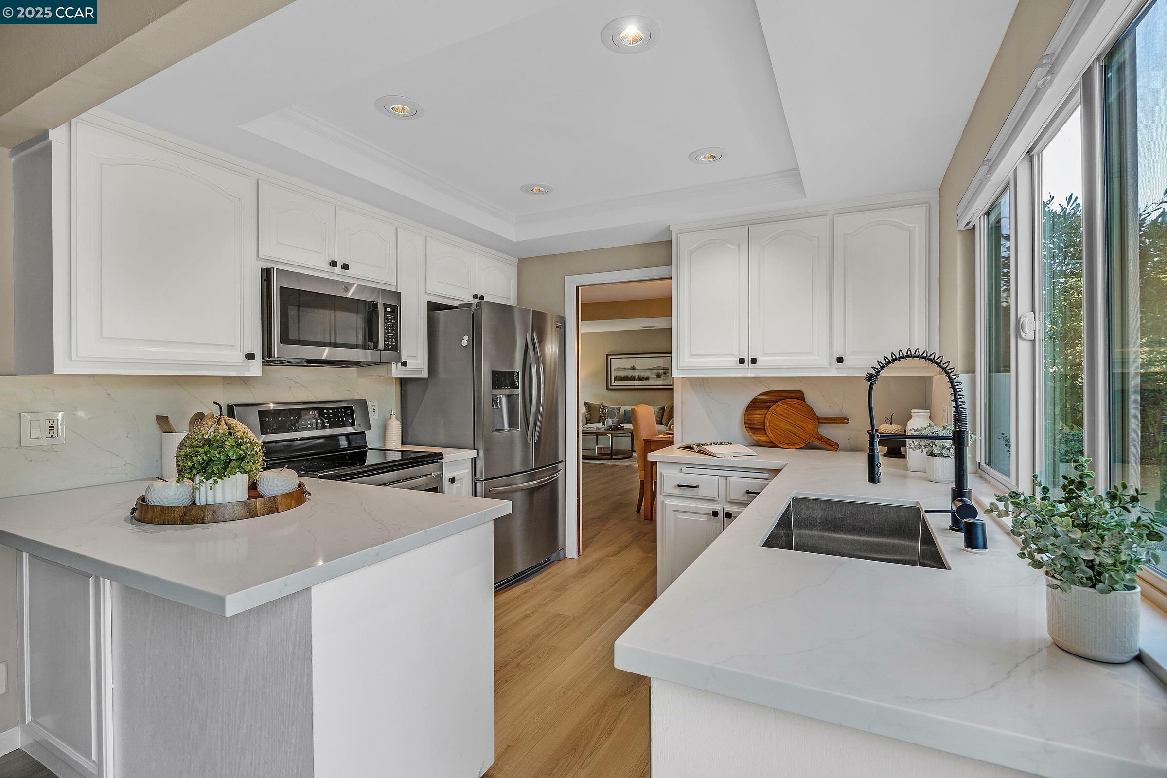 Property Photo: 1626 Candelero Dr CA 94598