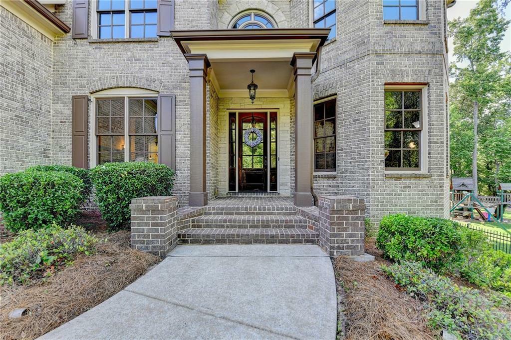 Property Photo: 11037 Estates Circle GA 30022