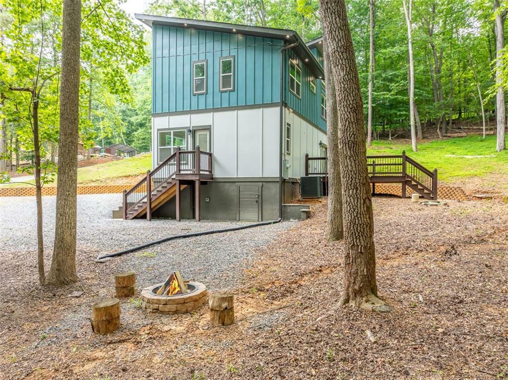Property Photo: 55 Elmwood Circle GA 30540
