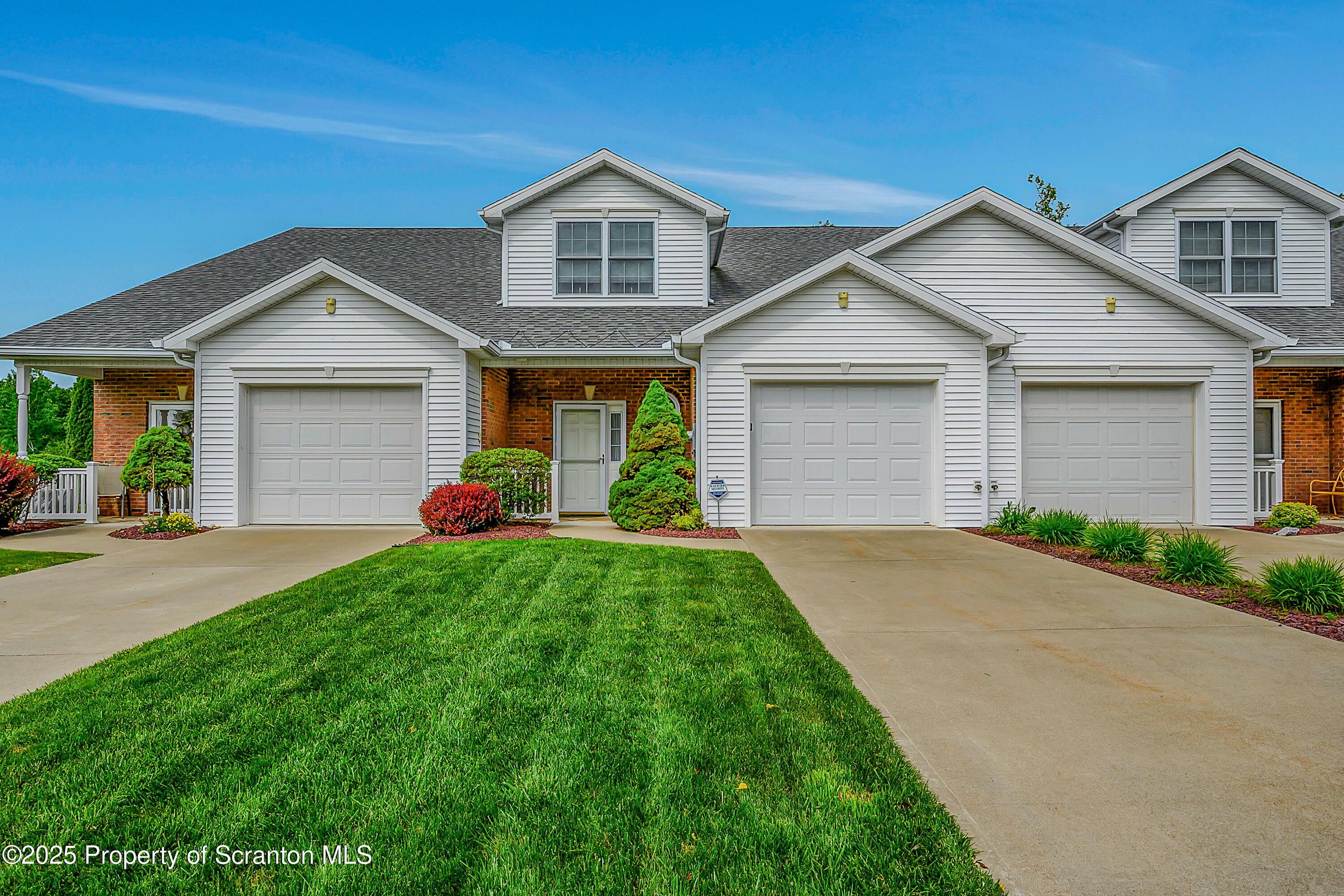 135 Beverly Road Blg5 U-135  Archbald PA 18403 photo