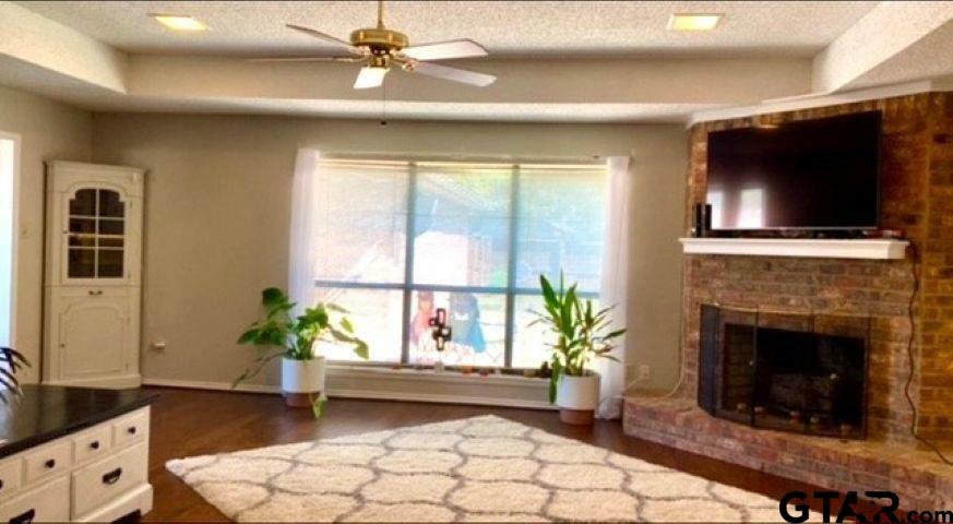 Property Photo: 1418 Kenny TX 75773