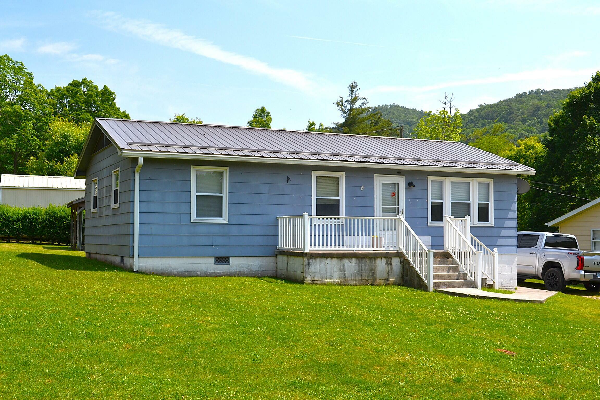 Property Photo: 142 Mountain Crest Dr WV 24986