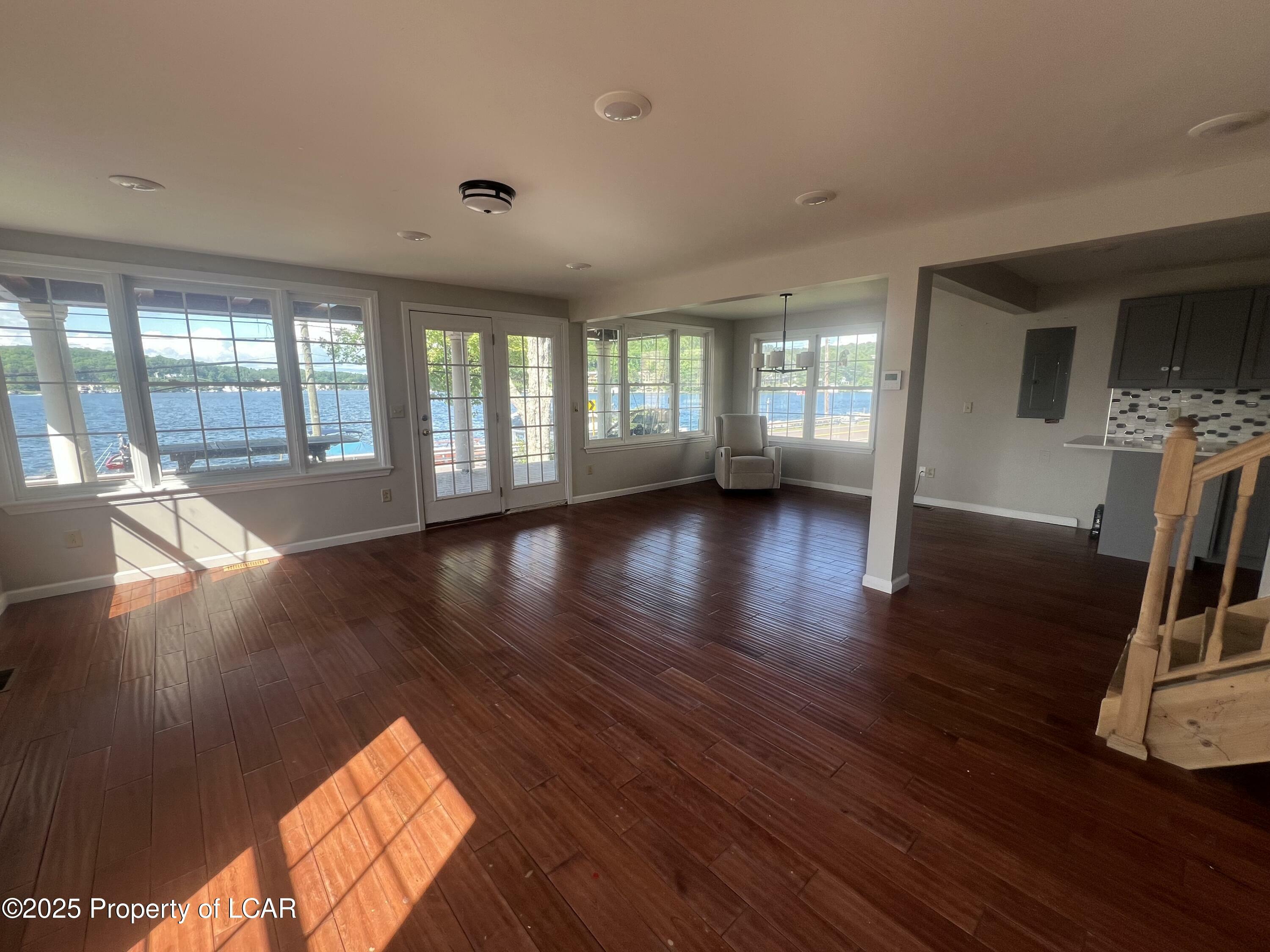 Property Photo: 2489 Lakeside Drive PA 18618
