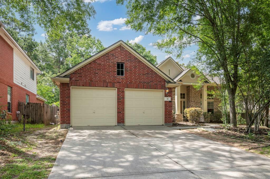 Property Photo: 35 June Breeze Place TX 77382
