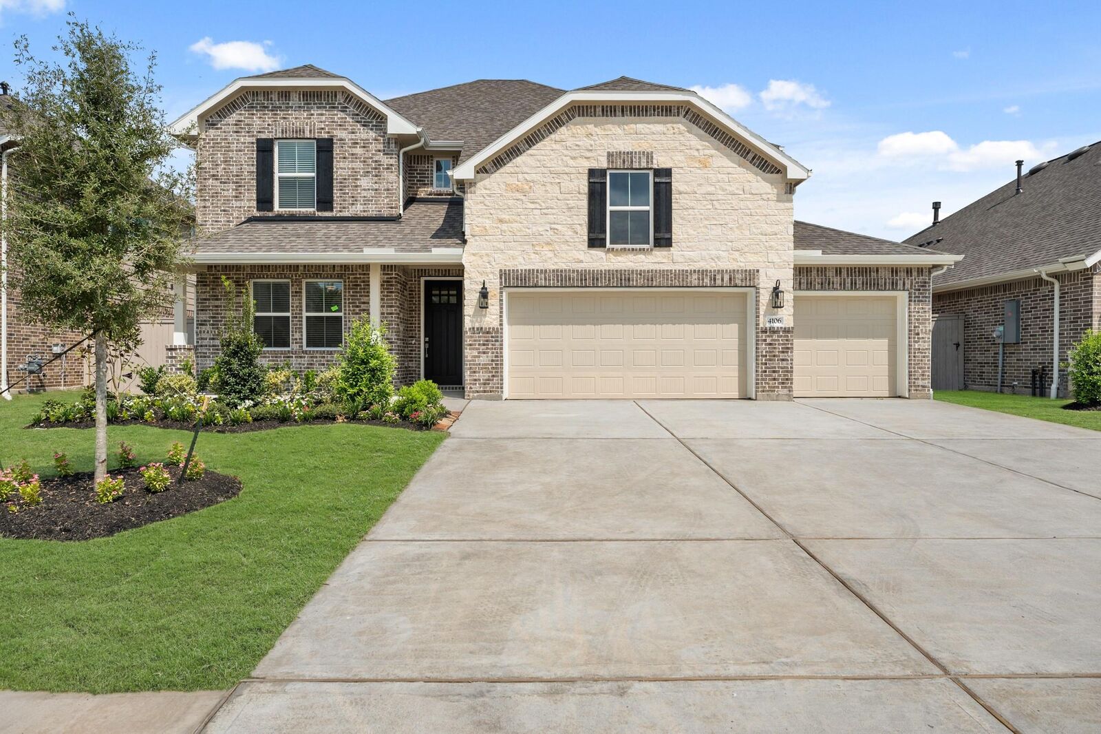 Property Photo: 4106 Golden Bird Landing Court TX 77573