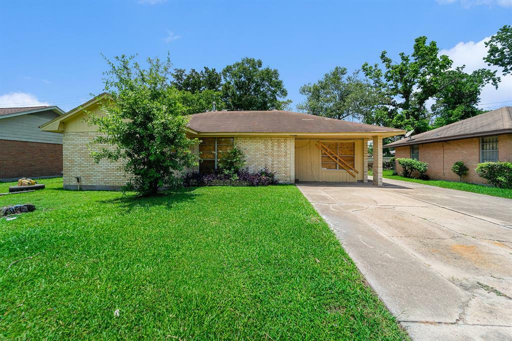Property Photo: 10509 Kelburn Drive TX 77016
