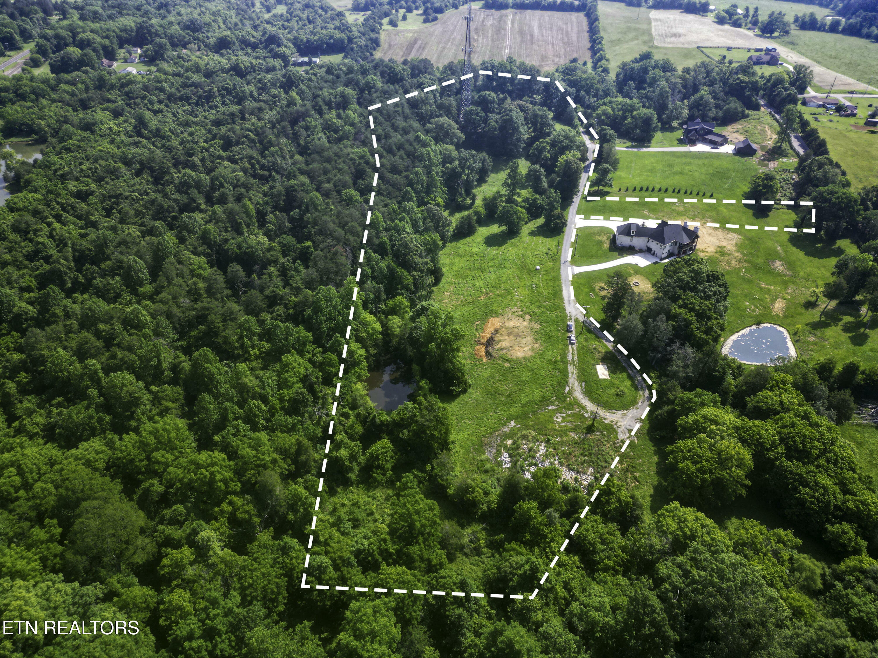 Property Photo:  4945 Wise Springs Rd  TN 37918 