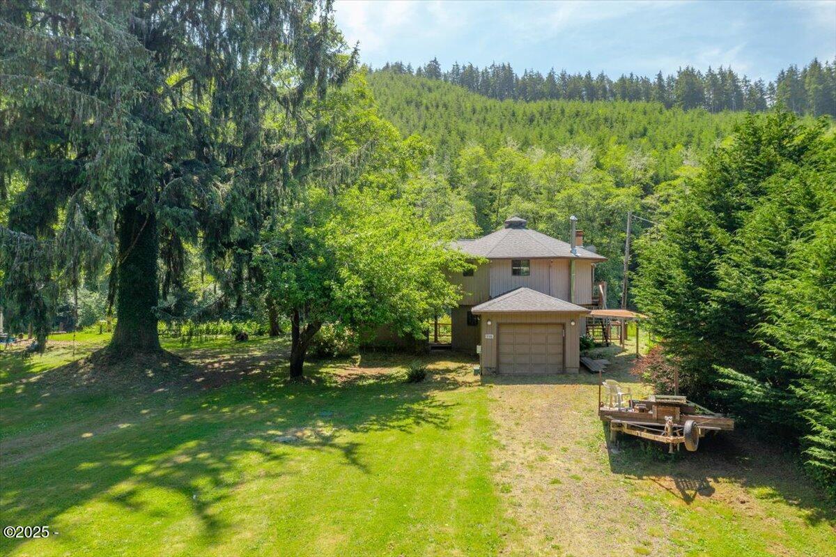 Property Photo: 5188 S Summer Place OR 97367