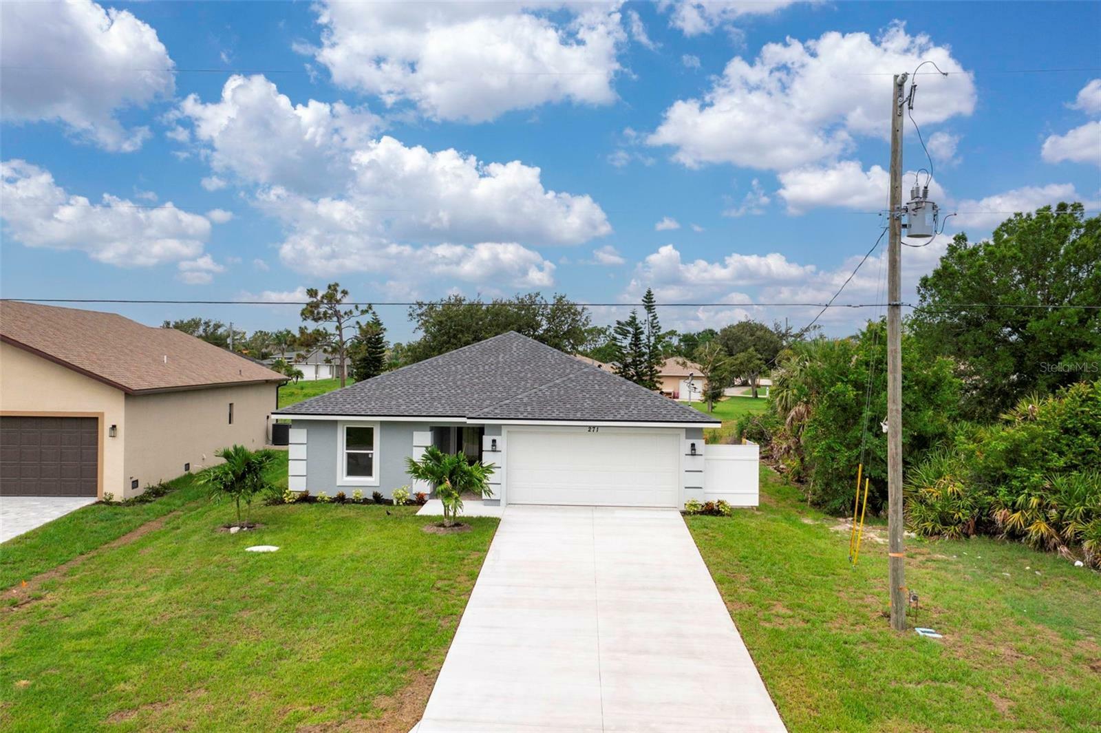 Property Photo: 271 Antis Drive FL 33947