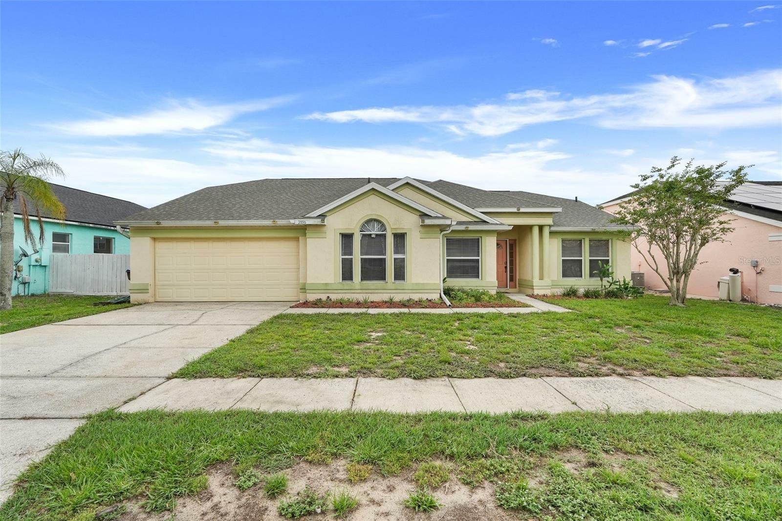 Property Photo: 2896 Picadilly Circle FL 34747