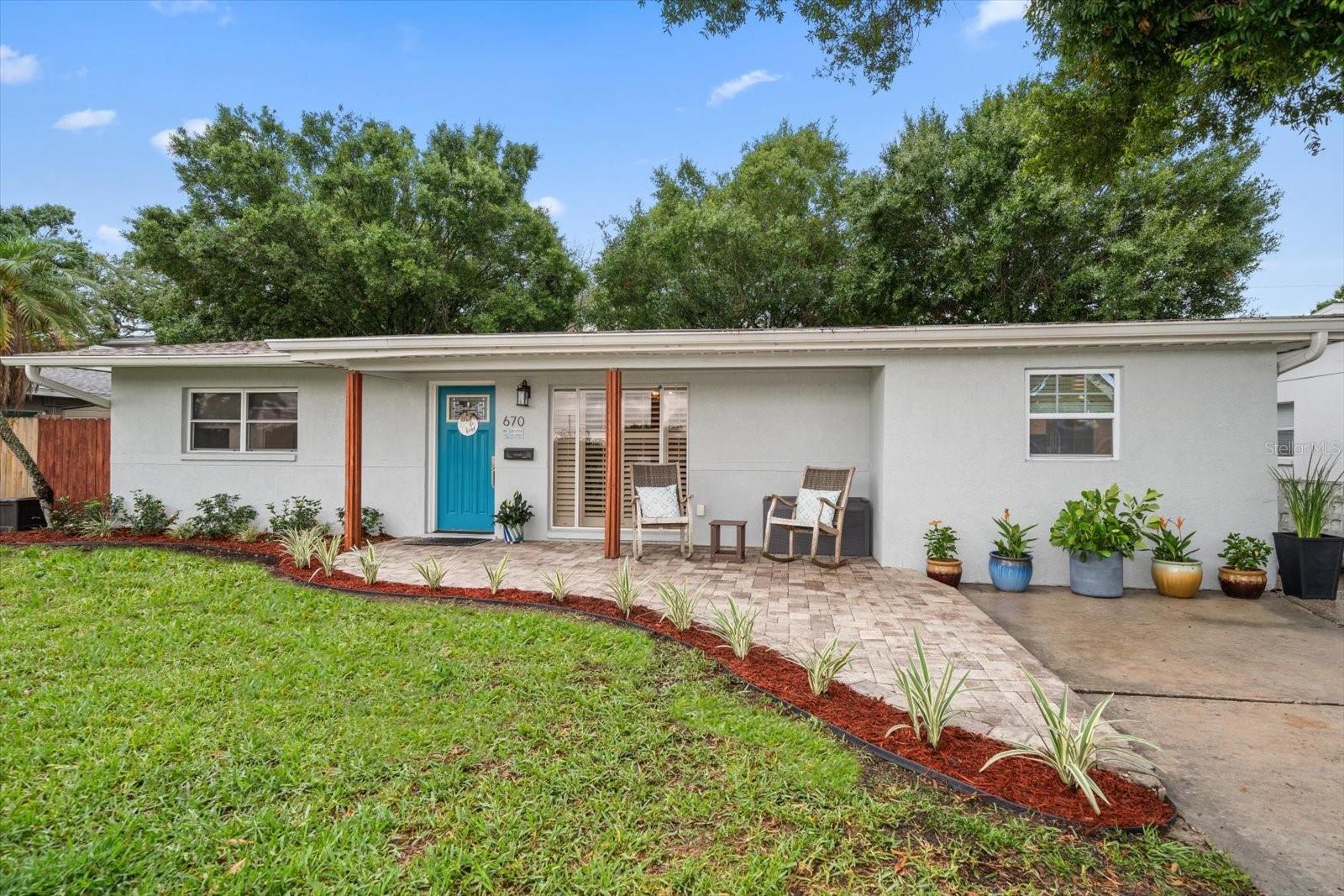 Property Photo: 670 42nd Avenue NE FL 33703