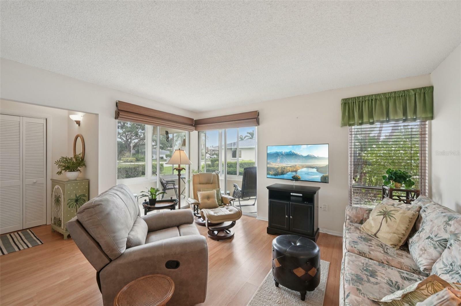 Property Photo: 7304 W Country Club Drive N 113 FL 34243