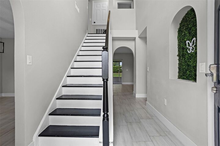 Property Photo: 4519 Willamette Circle FL 32826