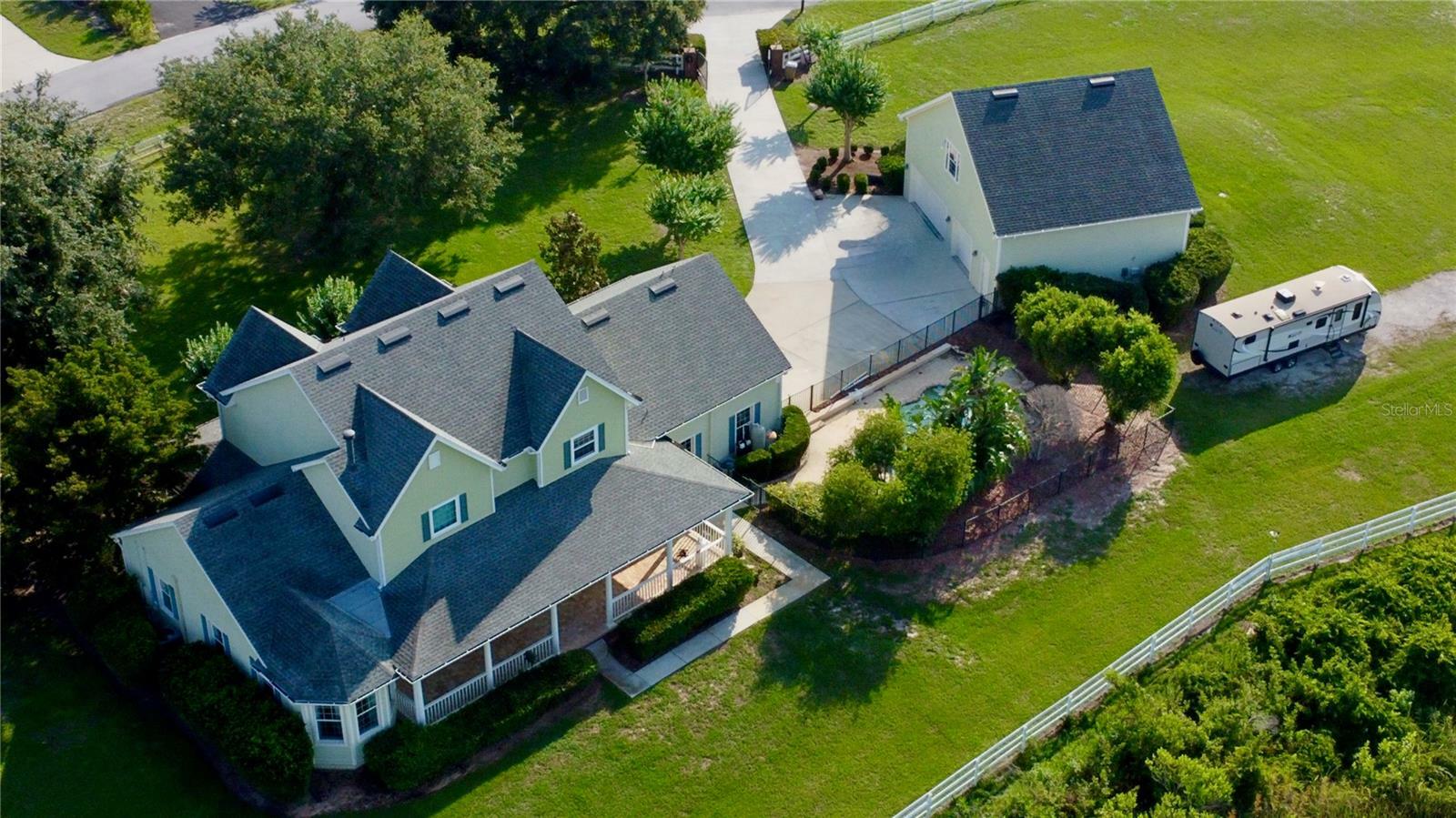 Property Photo: 10809 Arrowtree Boulevard FL 34715