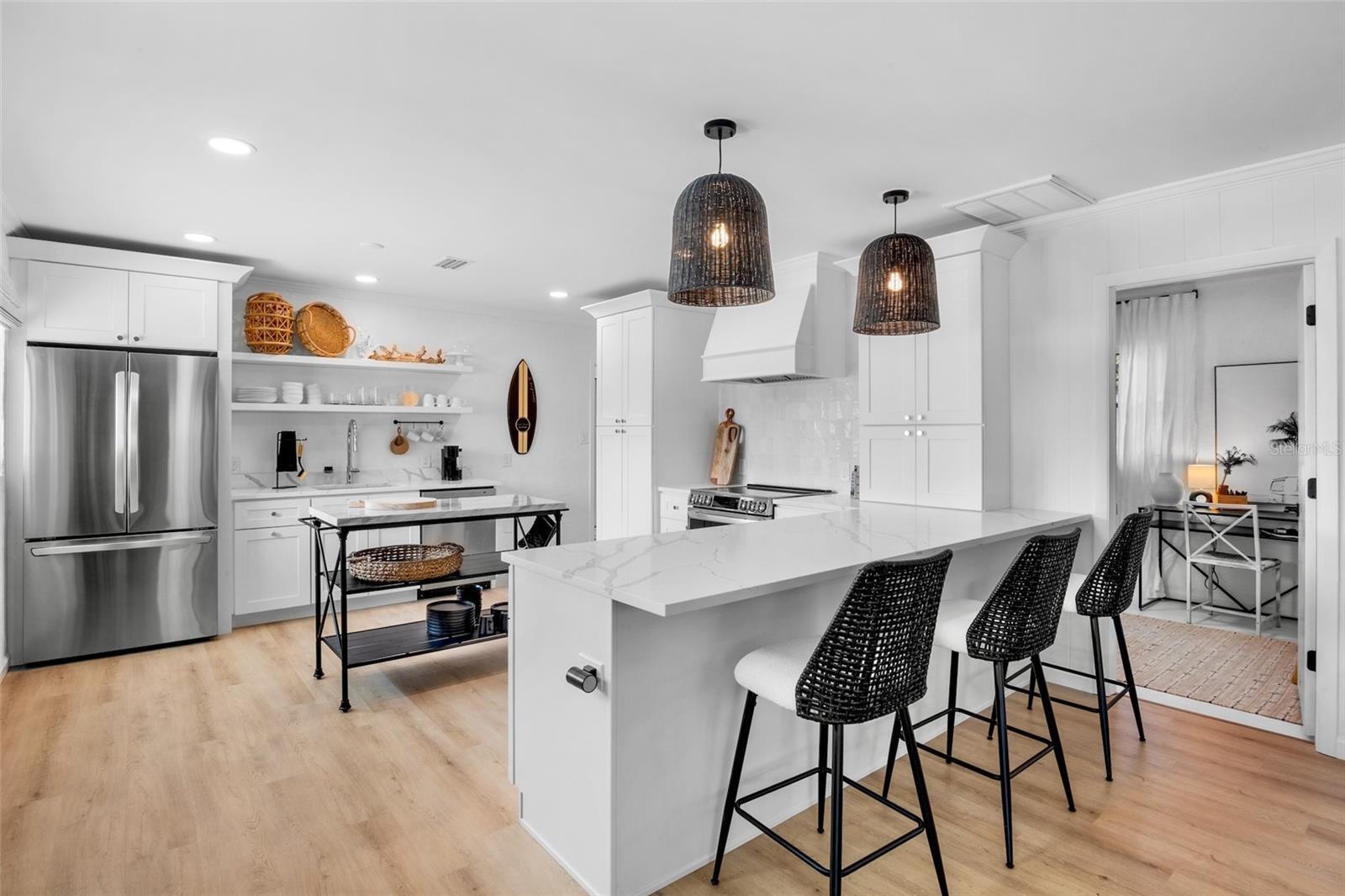 Property Photo: 404 Bayshore Road FL 34275