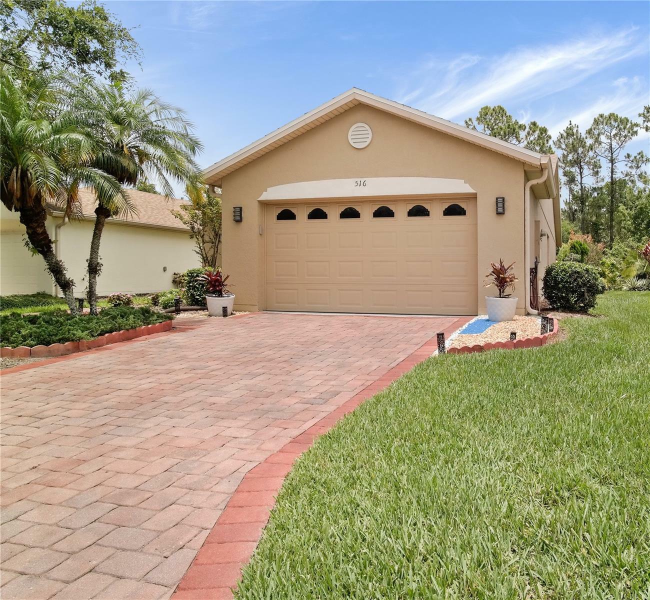 Property Photo: 516 Millifiora Lane FL 34759