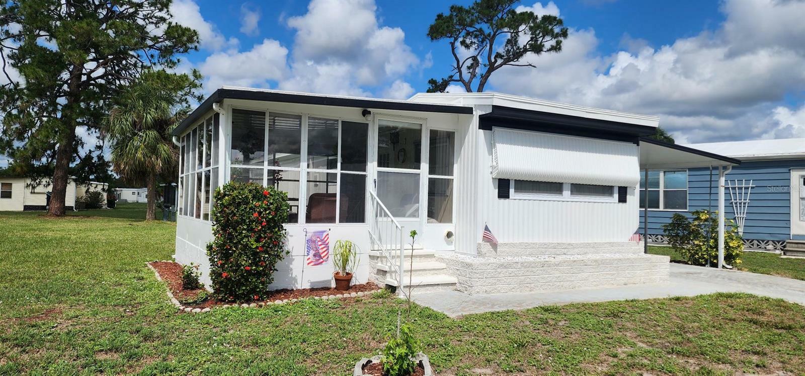 Property Photo: 6843 Amoko Court FL 34287