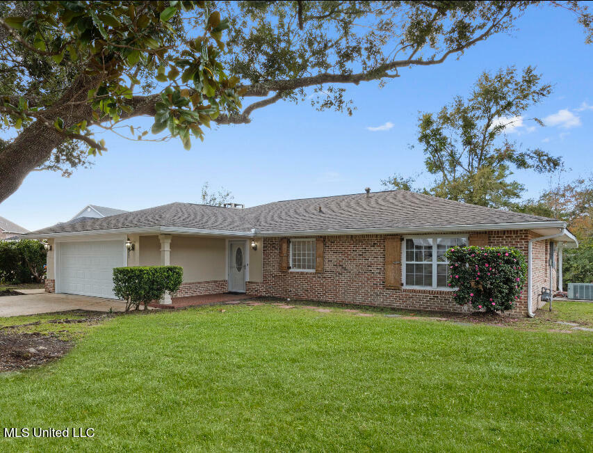 Property Photo: 707 Holly Hills Drive MS 39532