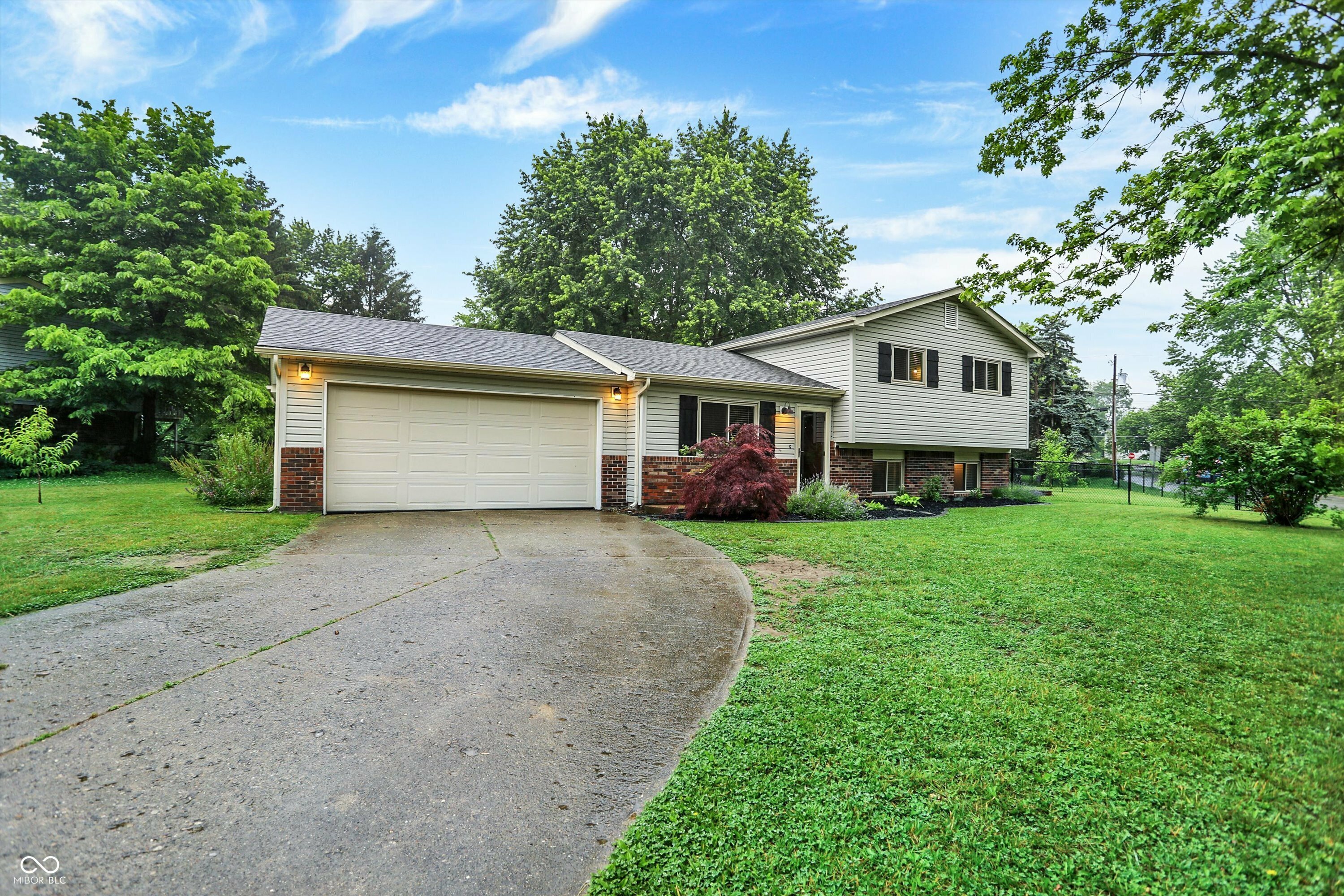Property Photo: 7504 Troon Court IN 46237