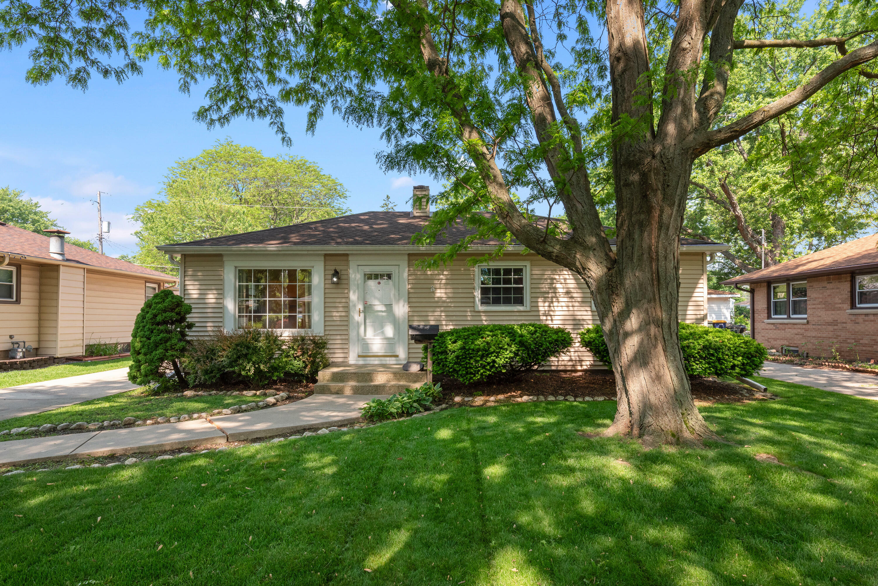 Property Photo: 2943 S 102nd St WI 53227