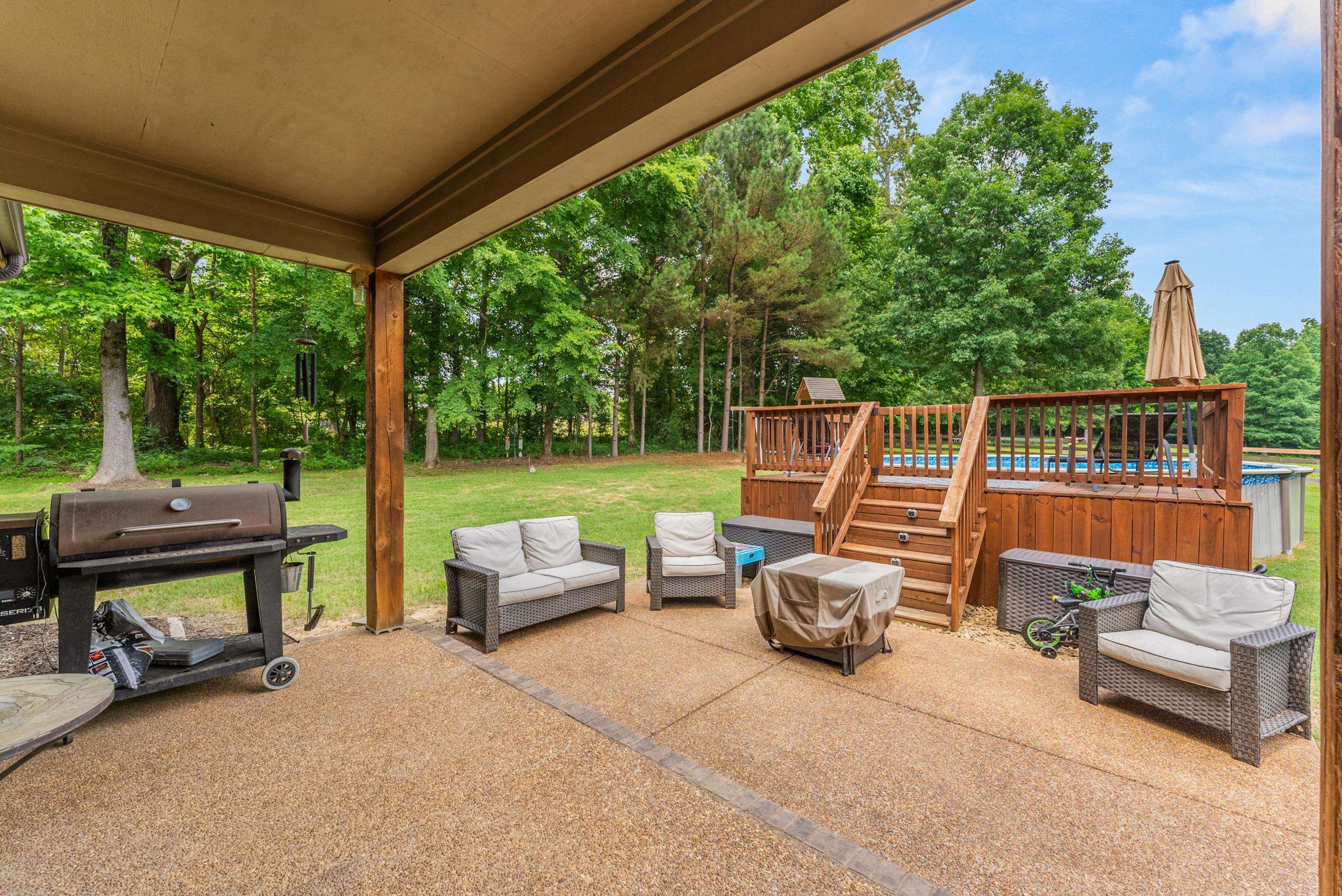Property Photo: 6415 Lagrange Rd TN 38068