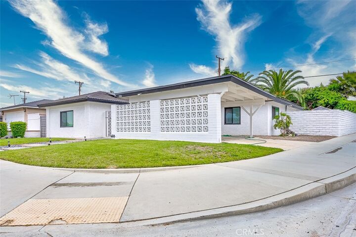 Property Photo:  11636 Tigrina Avenue  CA 90604