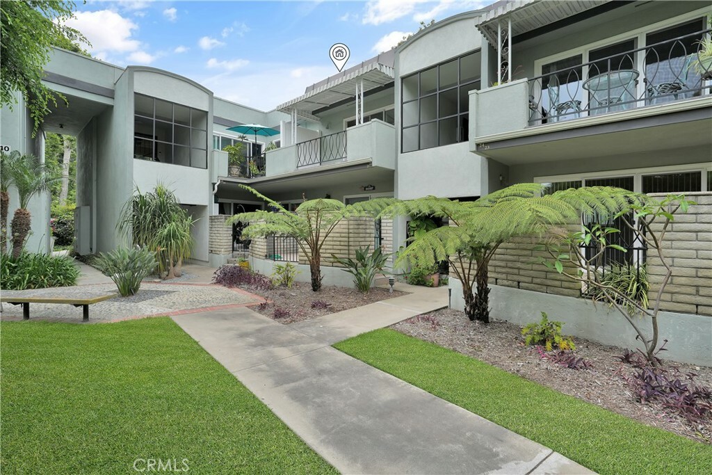 Property Photo: 5140 E Atherton Street 22 CA 90815