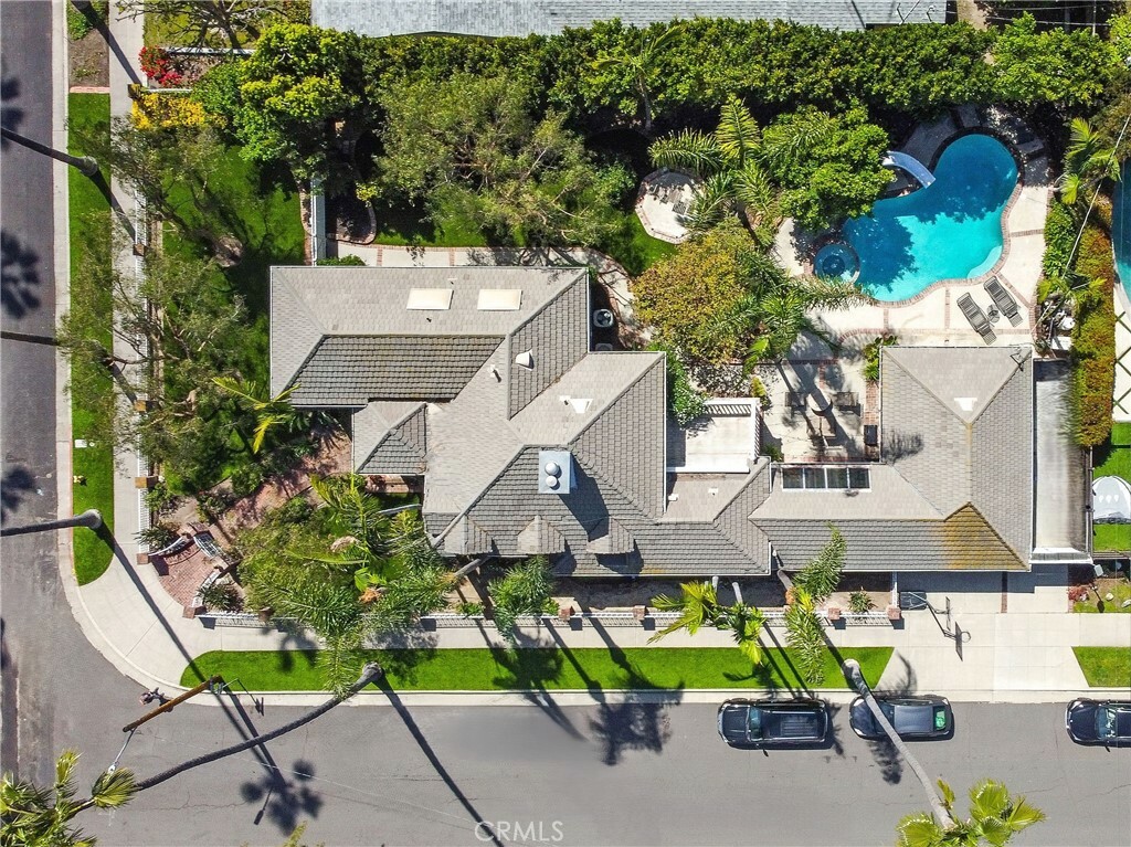 Property Photo: 4455 Atoll Avenue CA 91423