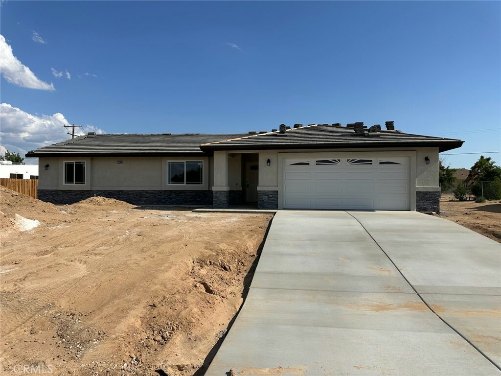 Property Photo: 21109 Sioux Road CA 92308