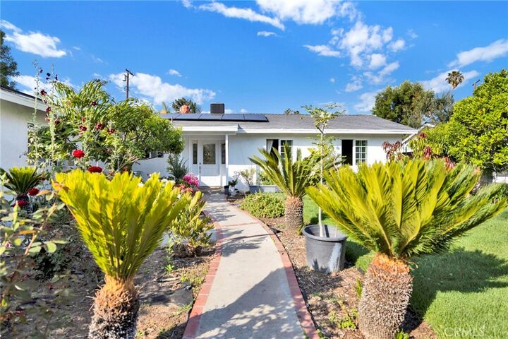 Property Photo: 11524 Brussels Avenue CA 91342