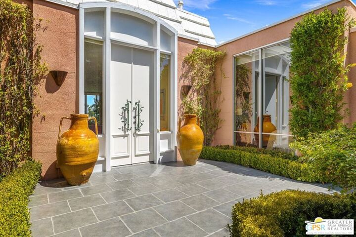 Property Photo: 47425 Medina Drive CA 92260