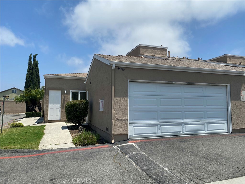Property Photo: 44516 La Paz Road CA 92592