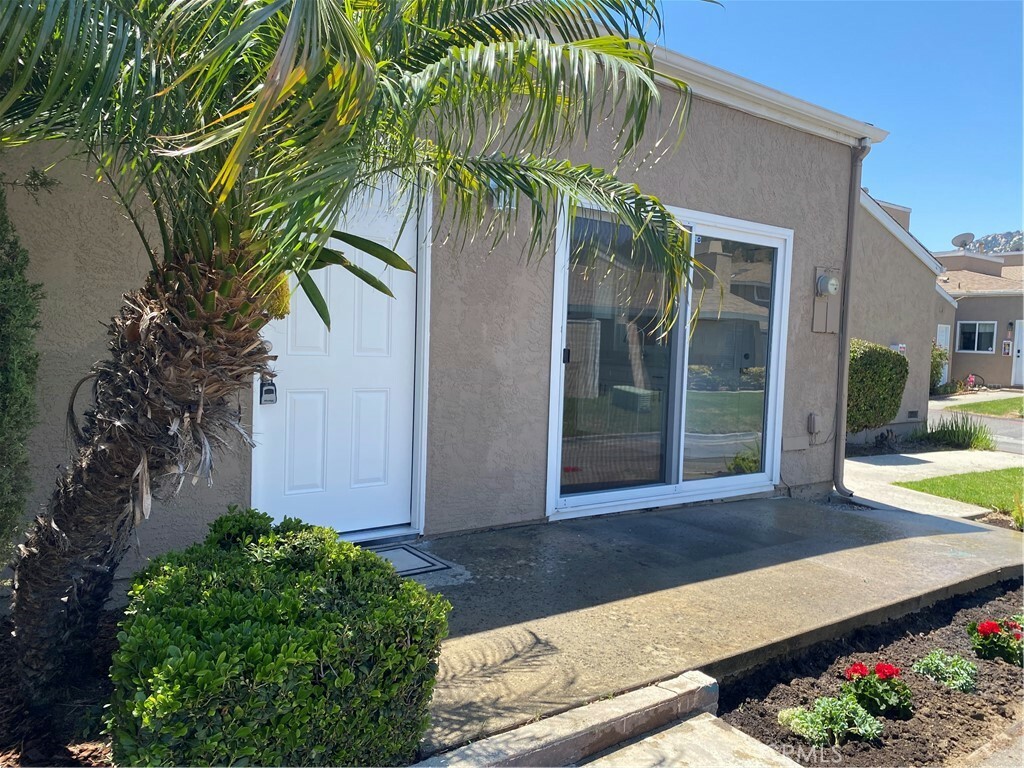 Property Photo: 44516 La Paz Road CA 92592