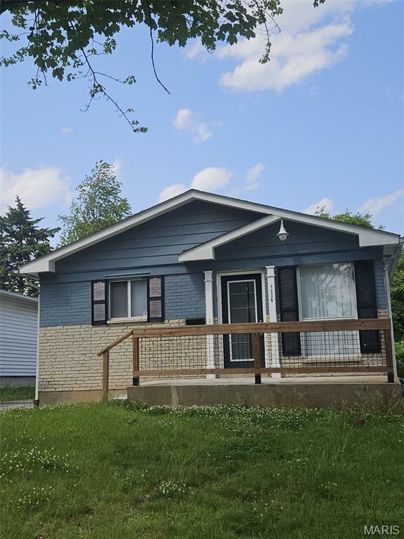 Property Photo: 1239 Peggy Court MO 63147