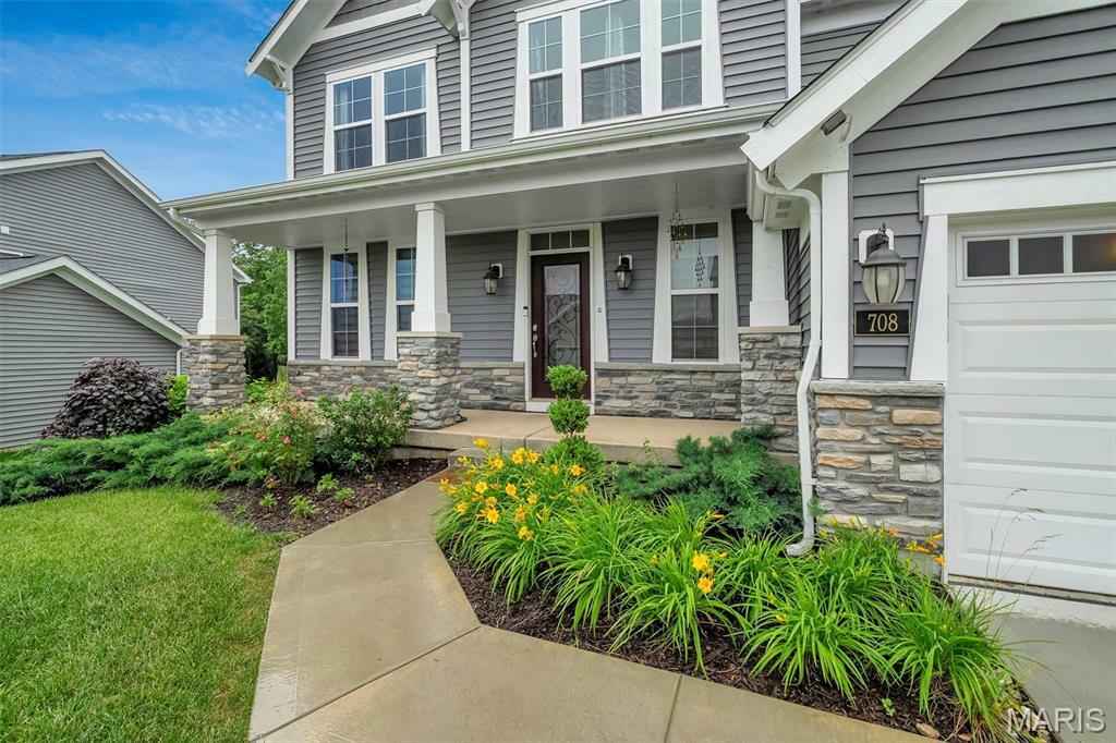 Property Photo: 708 Kenmare Ct Court MO 63368