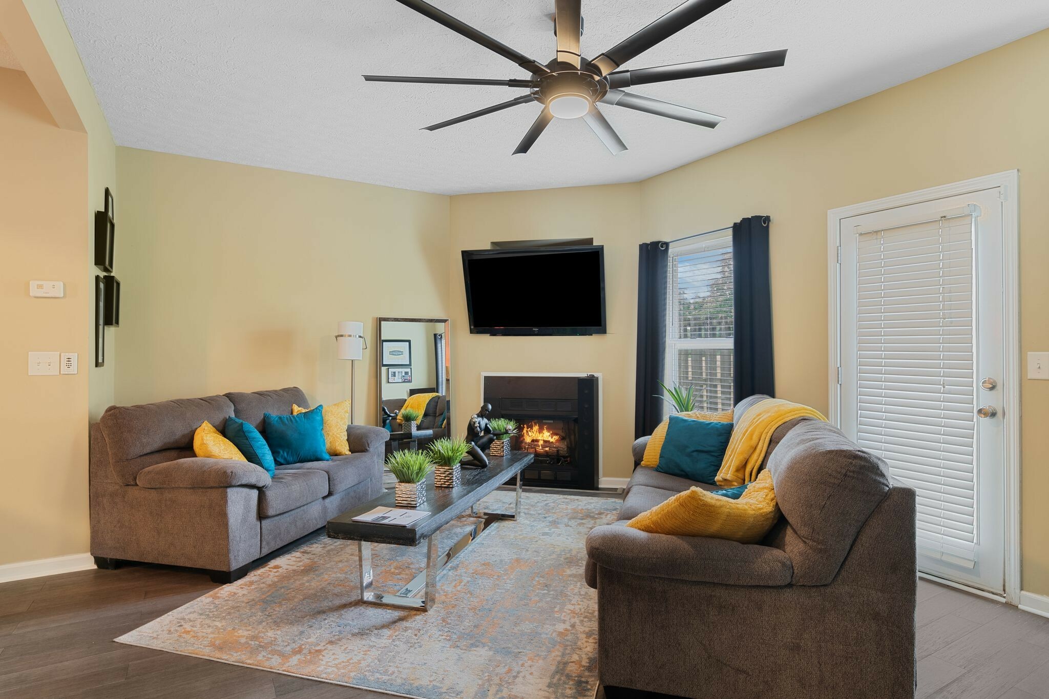 Property Photo: 1515 Bridgecrest Dr 220 TN 37013