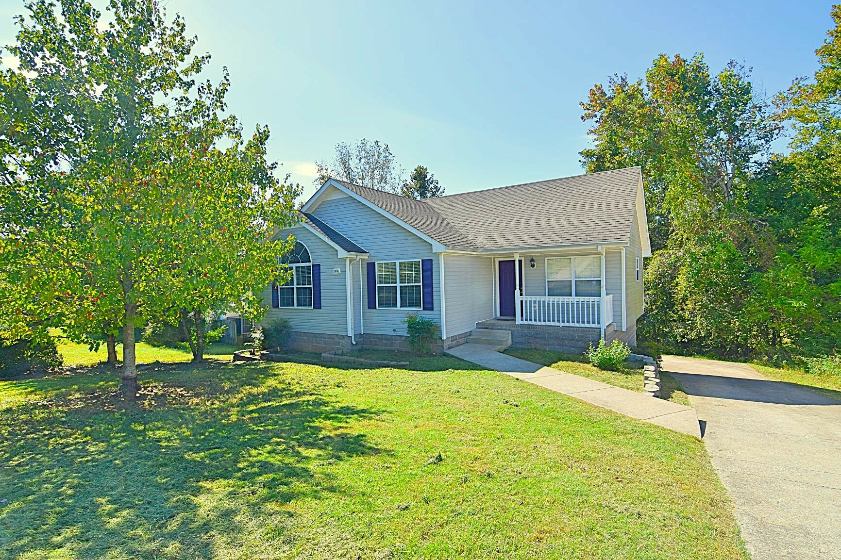 Property Photo: 1006 Granny White Rd TN 37040