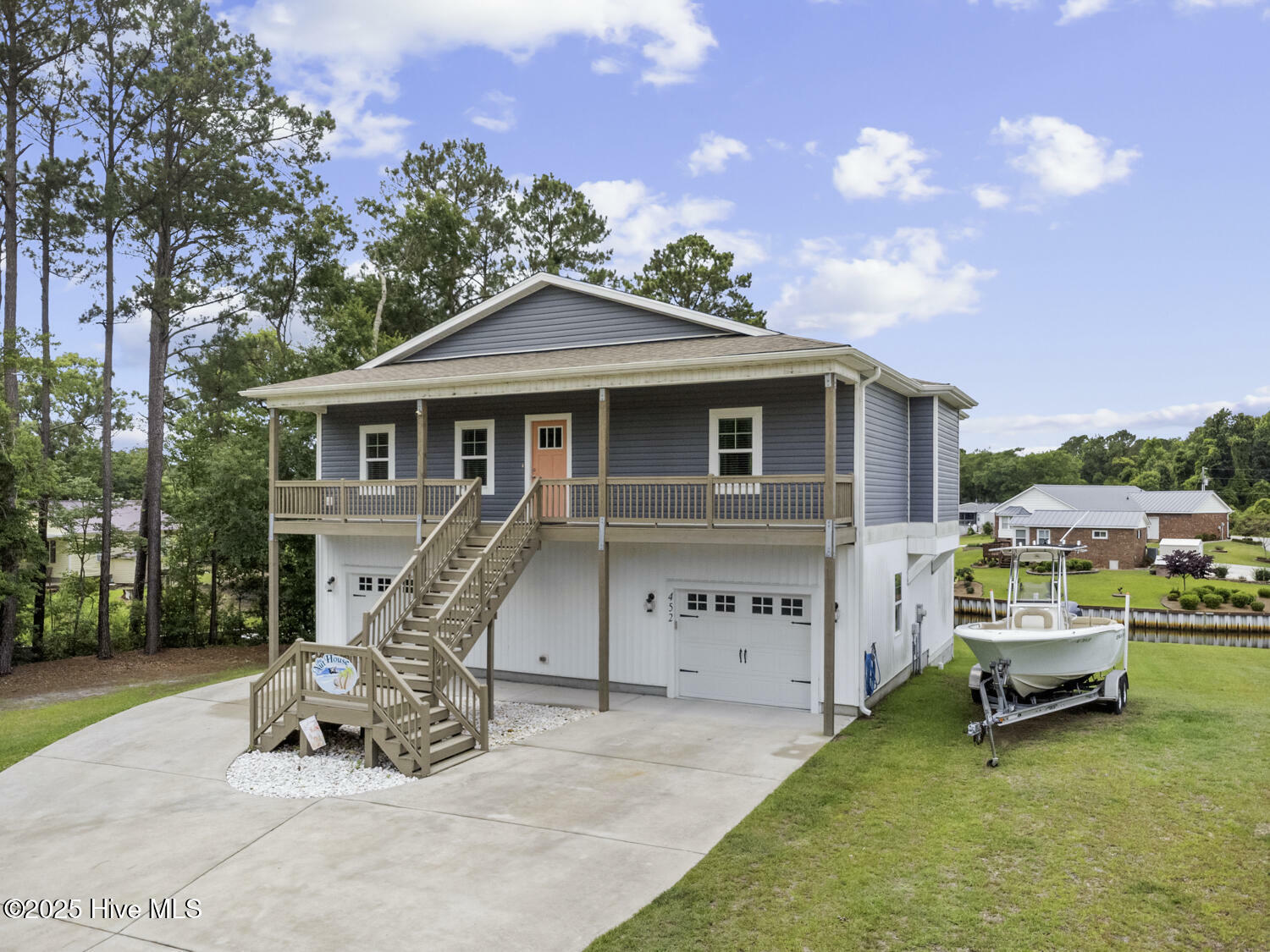 Property Photo: 452 Crows Nest Lane NC 28460