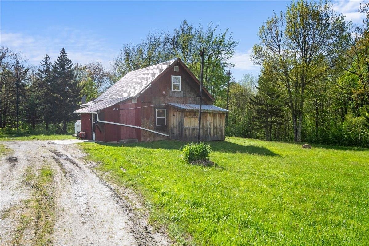 Property Photo: 4106 Hill West Road VT 05471